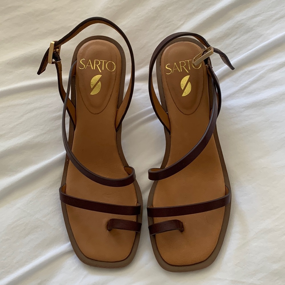 NWOT! Franco Sarto crisscross heels